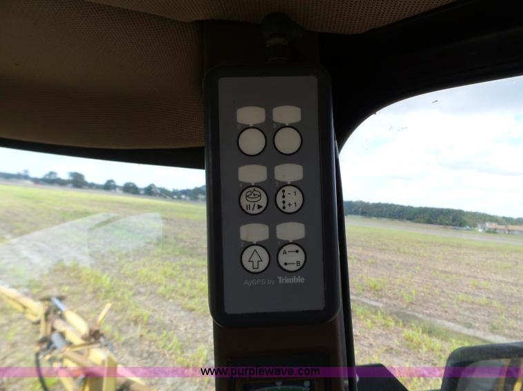 image for item BN9435 2001 Ag-Chem RoGator 854 self-propelled sprayer