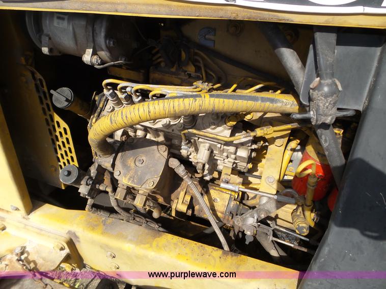 image for item BN9435 2001 Ag-Chem RoGator 854 self-propelled sprayer