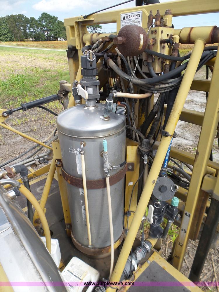 image for item BN9435 2001 Ag-Chem RoGator 854 self-propelled sprayer