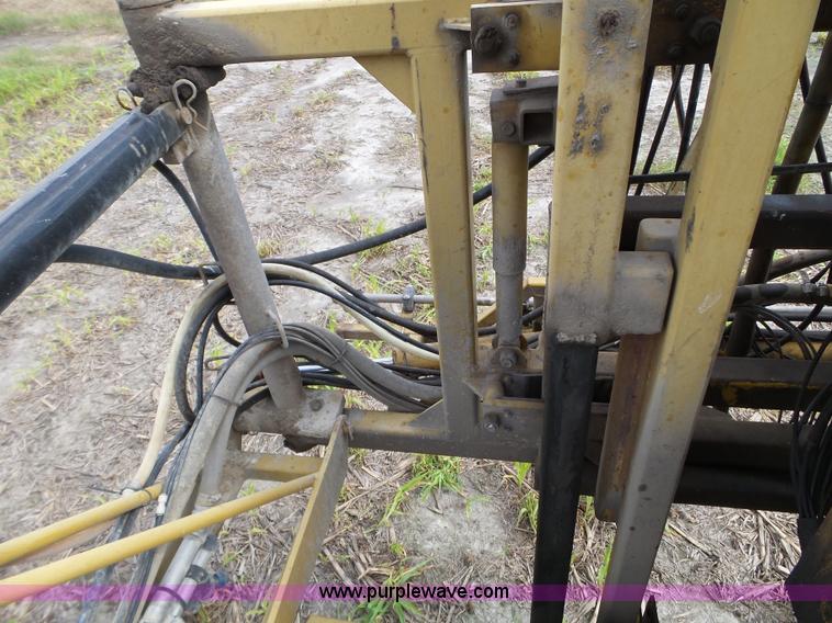 image for item BN9435 2001 Ag-Chem RoGator 854 self-propelled sprayer