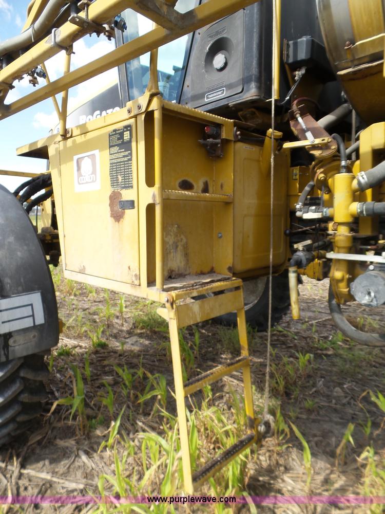 image for item BN9435 2001 Ag-Chem RoGator 854 self-propelled sprayer