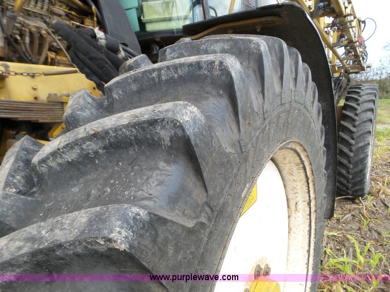 image for item BN9435 2001 Ag-Chem RoGator 854 self-propelled sprayer