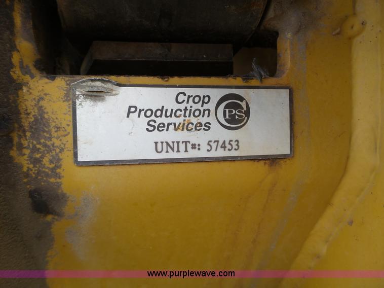 image for item BN9435 2001 Ag-Chem RoGator 854 self-propelled sprayer