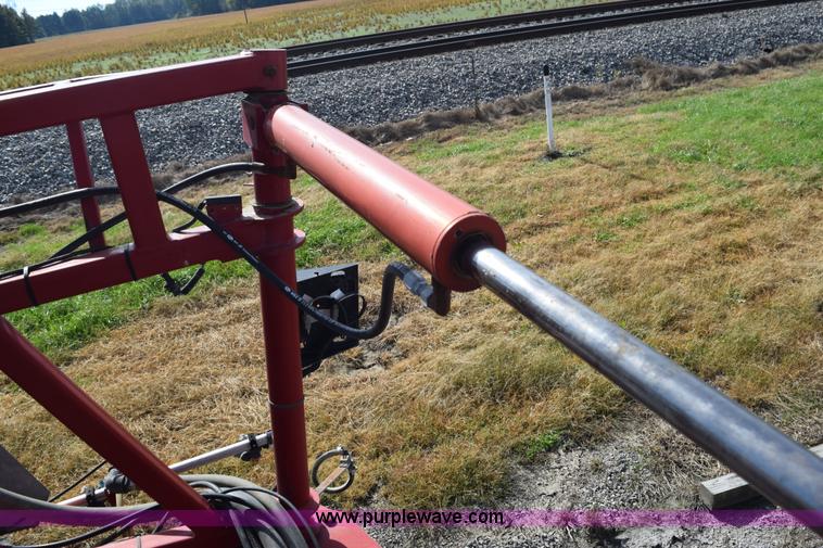 image for item J8479 2007 Case IH SPX3320 self-propelled sprayer