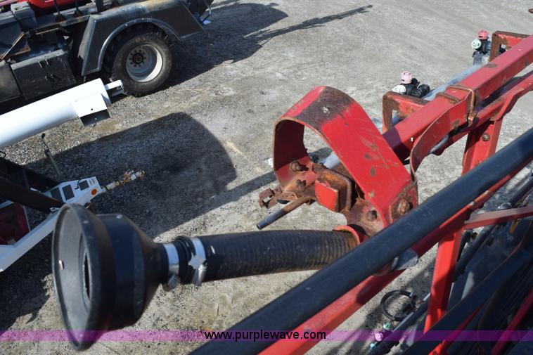 image for item J8479 2007 Case IH SPX3320 self-propelled sprayer