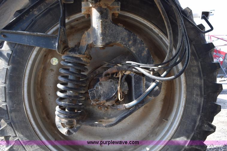 image for item J8479 2007 Case IH SPX3320 self-propelled sprayer