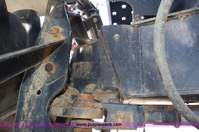 image for item J8479 2007 Case IH SPX3320 self-propelled sprayer