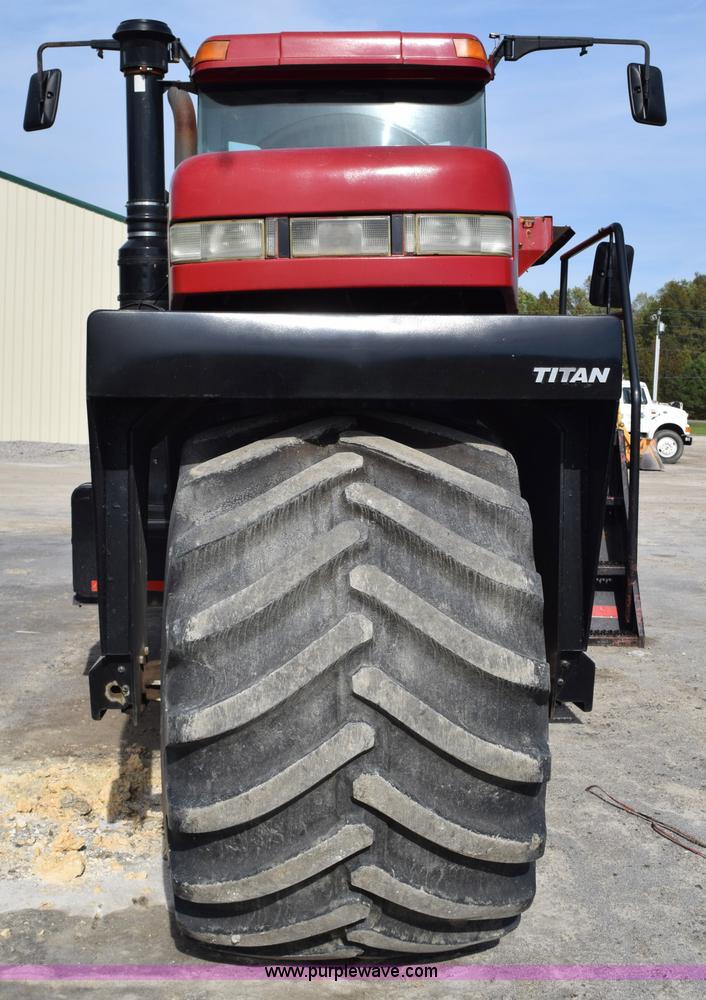 image for item J8480 2002 Case IH FLX3300B self-propelled applicator