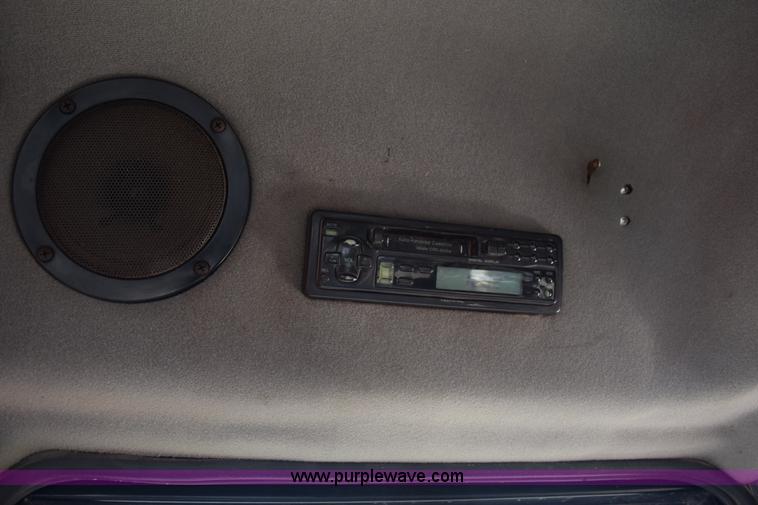 image for item J8480 2002 Case IH FLX3300B self-propelled applicator