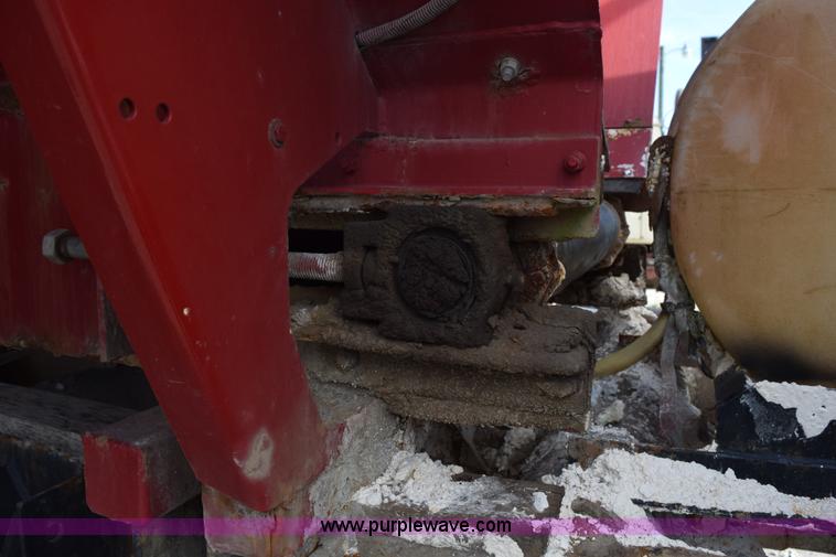 image for item J8480 2002 Case IH FLX3300B self-propelled applicator