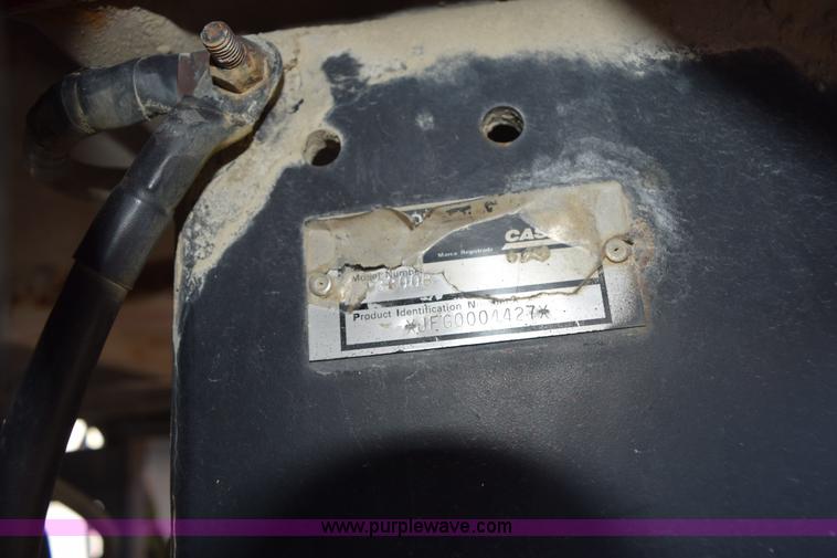 image for item J8480 2002 Case IH FLX3300B self-propelled applicator