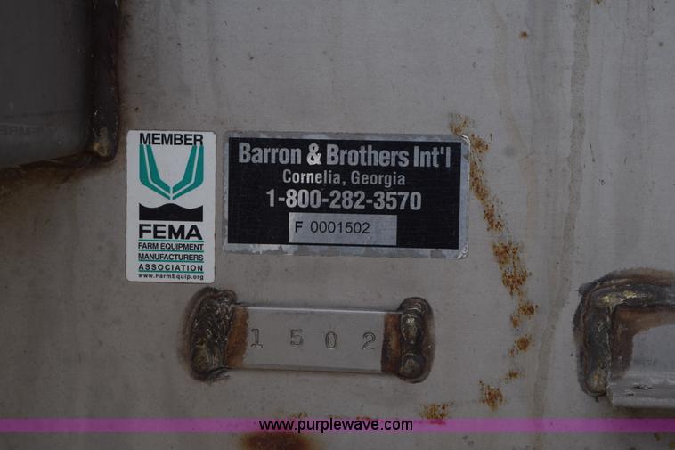 image for item J8481 2001 International 8100 applicator truck