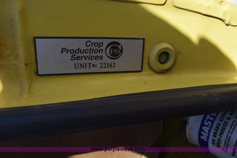 image for item J8482 1985 Ford F700 box truck