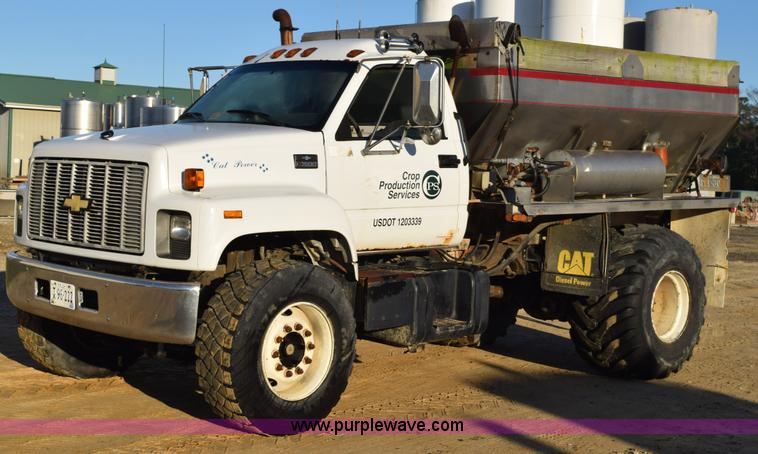 image for item J8483 1999 Chevrolet C7500 applicator truck