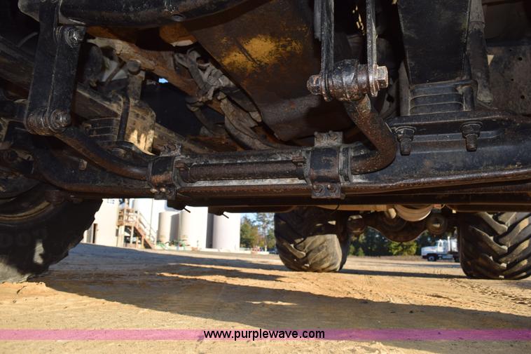 image for item J8483 1999 Chevrolet C7500 applicator truck