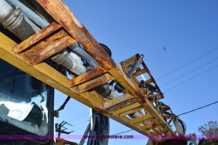 image for item J8485 2005 Ag-Chem TerraGator 8144 self-propelled sprayer