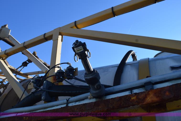 image for item J8485 2005 Ag-Chem TerraGator 8144 self-propelled sprayer