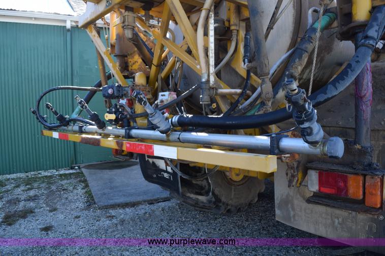 image for item J8485 2005 Ag-Chem TerraGator 8144 self-propelled sprayer