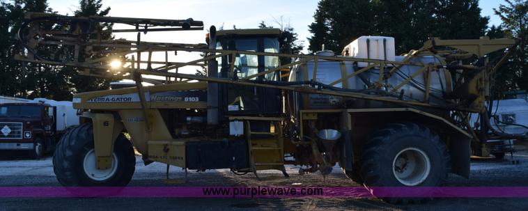 image for item J8486 2000 Ag-Chem TerraGator 8103 self-propelled sprayer