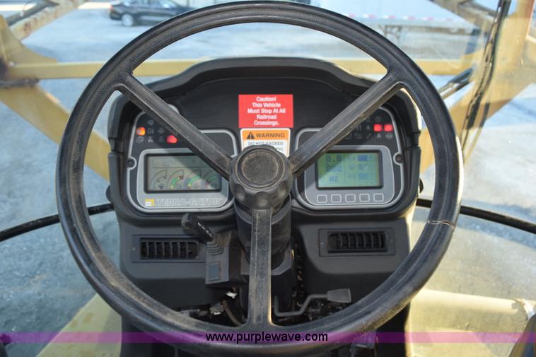 image for item J8486 2000 Ag-Chem TerraGator 8103 self-propelled sprayer