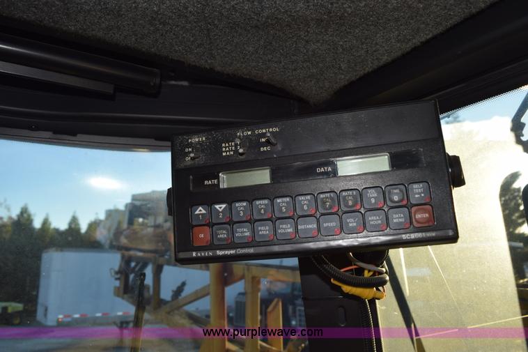 image for item J8486 2000 Ag-Chem TerraGator 8103 self-propelled sprayer