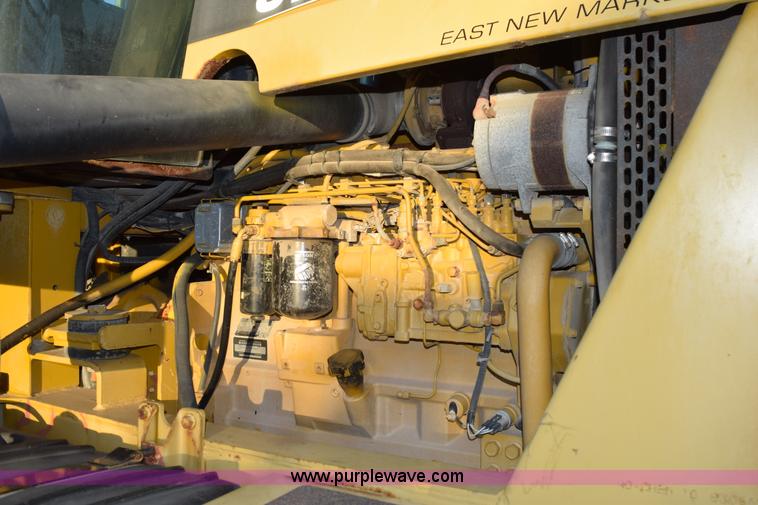 image for item J8486 2000 Ag-Chem TerraGator 8103 self-propelled sprayer