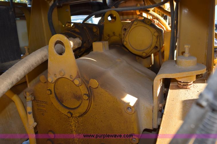 image for item J8486 2000 Ag-Chem TerraGator 8103 self-propelled sprayer