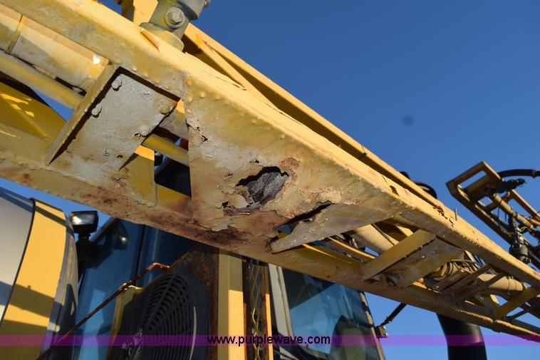 image for item J8486 2000 Ag-Chem TerraGator 8103 self-propelled sprayer