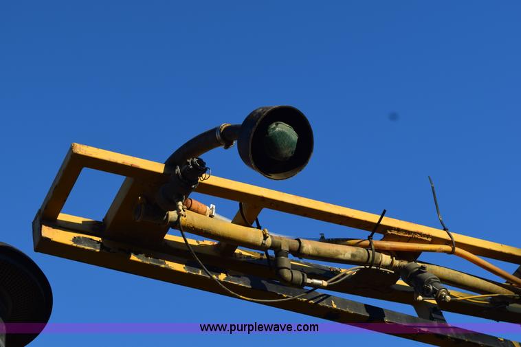 image for item J8486 2000 Ag-Chem TerraGator 8103 self-propelled sprayer