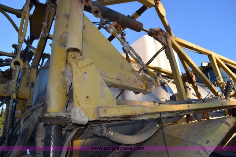 image for item J8486 2000 Ag-Chem TerraGator 8103 self-propelled sprayer