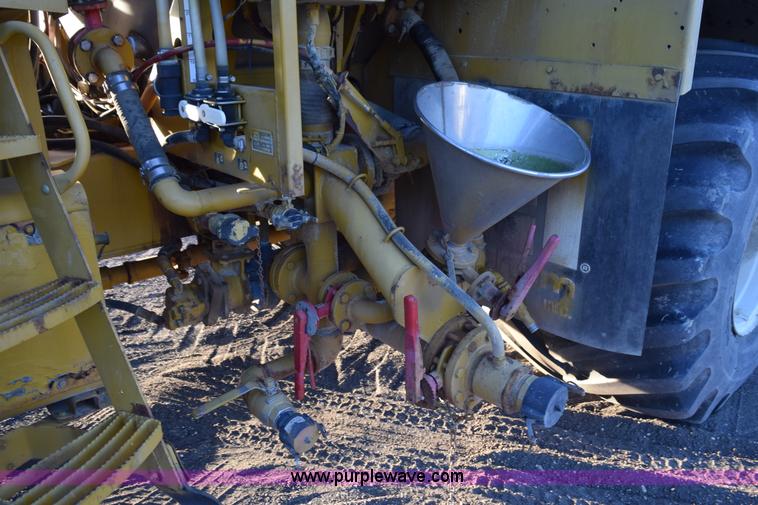 image for item J8486 2000 Ag-Chem TerraGator 8103 self-propelled sprayer