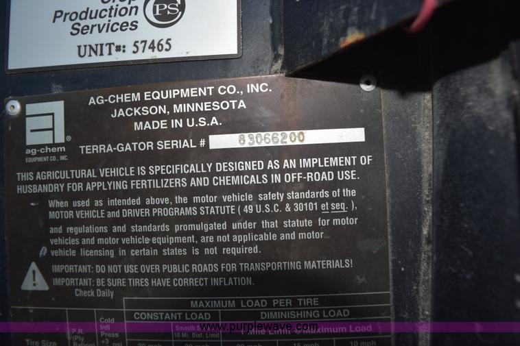 image for item J8486 2000 Ag-Chem TerraGator 8103 self-propelled sprayer