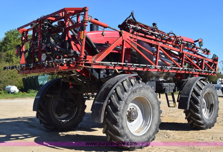 image for item J8491 2010 Case IH 4420 self-propelled sprayer