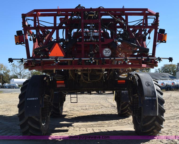 image for item J8491 2010 Case IH 4420 self-propelled sprayer
