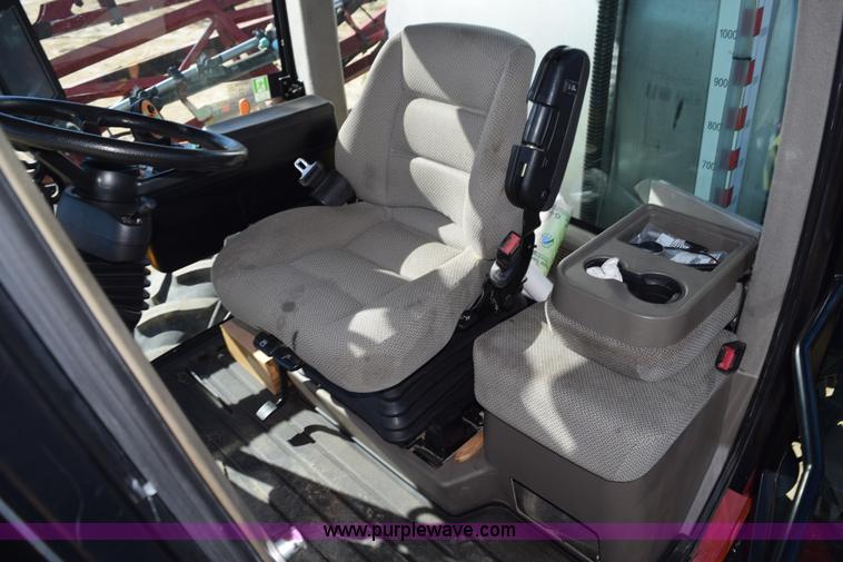 image for item J8491 2010 Case IH 4420 self-propelled sprayer