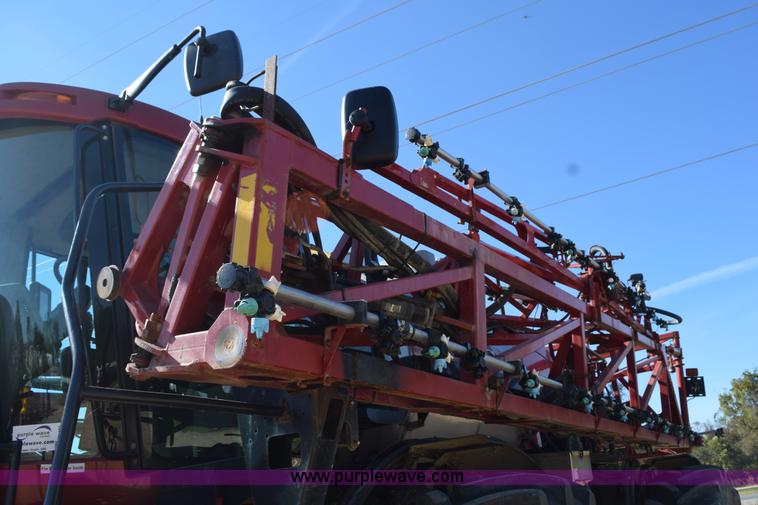 image for item J8491 2010 Case IH 4420 self-propelled sprayer