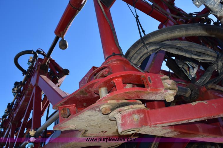image for item J8491 2010 Case IH 4420 self-propelled sprayer