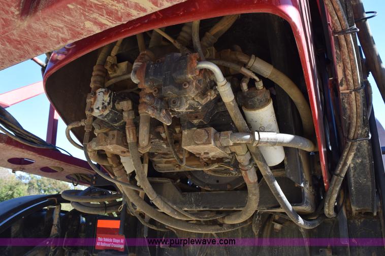 image for item J8491 2010 Case IH 4420 self-propelled sprayer