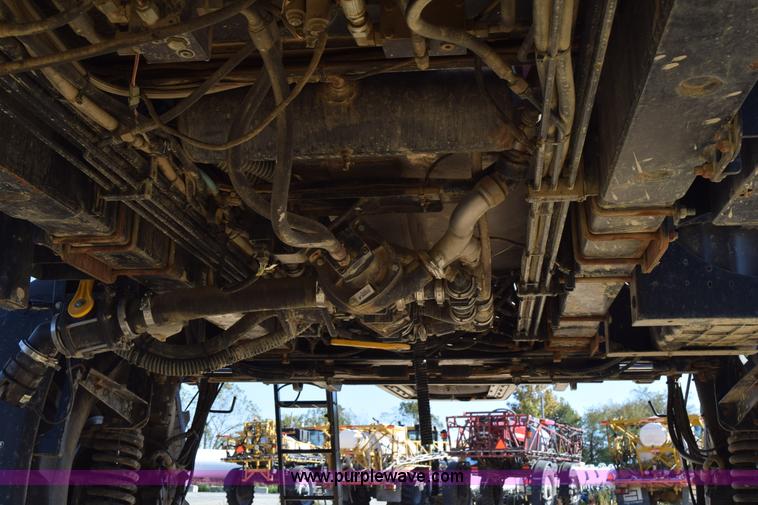 image for item J8491 2010 Case IH 4420 self-propelled sprayer