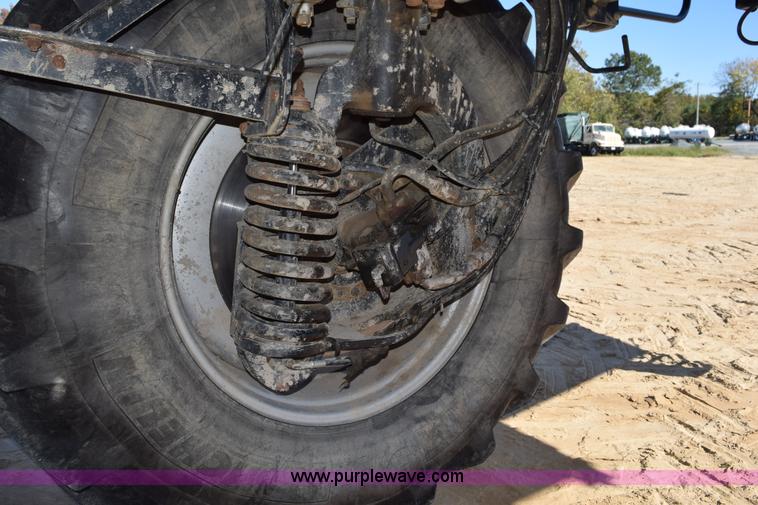 image for item J8491 2010 Case IH 4420 self-propelled sprayer