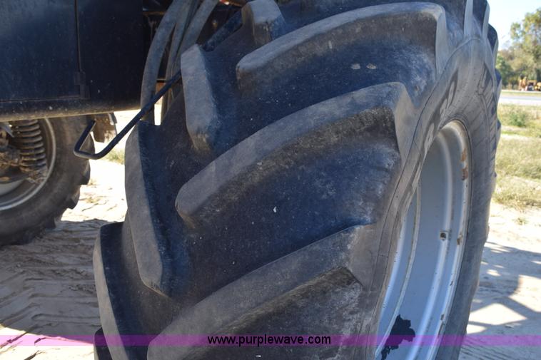 image for item J8491 2010 Case IH 4420 self-propelled sprayer