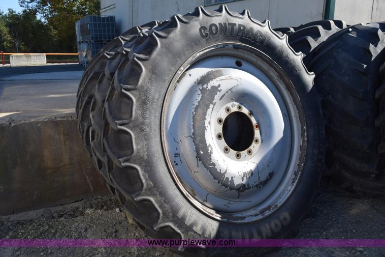 image for item J8491 2010 Case IH 4420 self-propelled sprayer