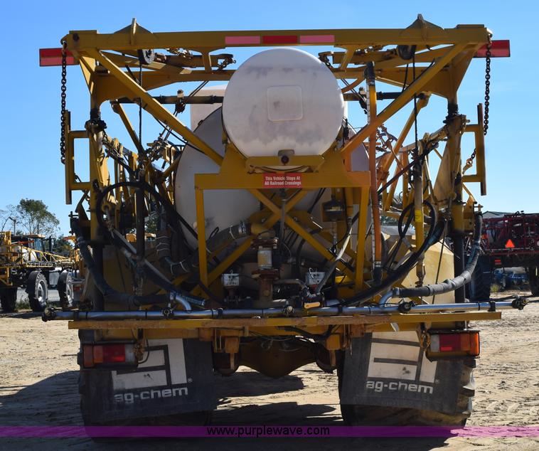 image for item J8492 2007 Ag-Chem TerraGator 6203 self-propelled sprayer