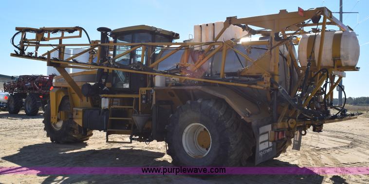 image for item J8492 2007 Ag-Chem TerraGator 6203 self-propelled sprayer