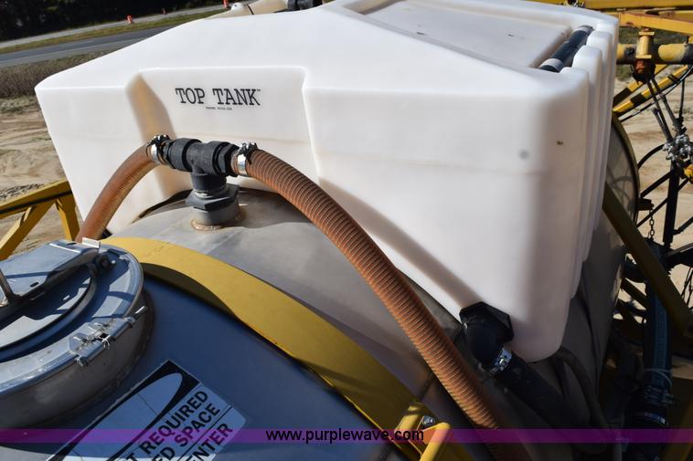 image for item J8492 2007 Ag-Chem TerraGator 6203 self-propelled sprayer