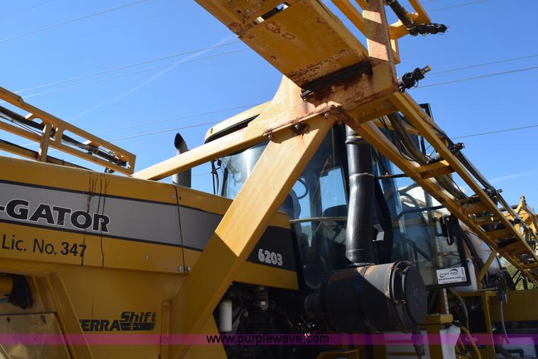 image for item J8492 2007 Ag-Chem TerraGator 6203 self-propelled sprayer
