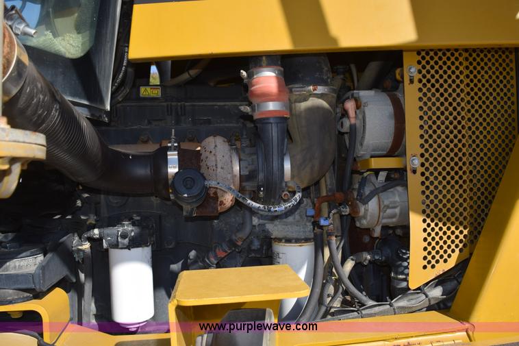 image for item J8492 2007 Ag-Chem TerraGator 6203 self-propelled sprayer