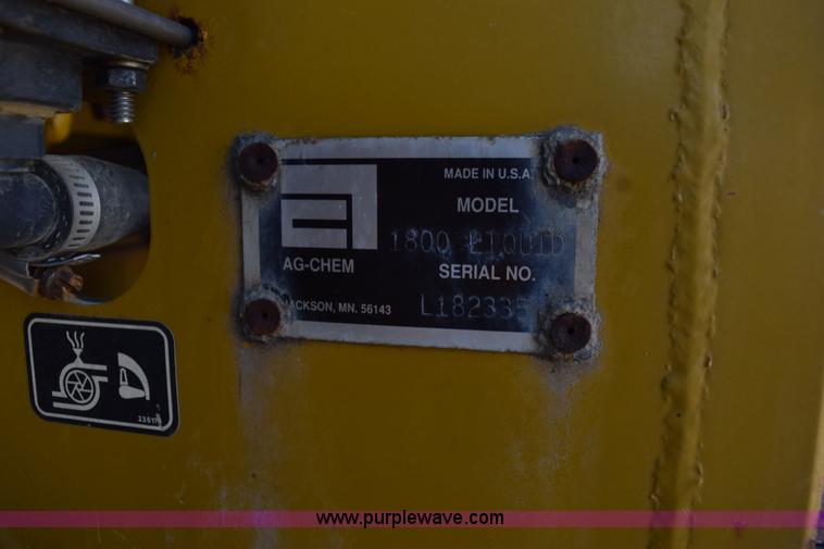 image for item J8492 2007 Ag-Chem TerraGator 6203 self-propelled sprayer