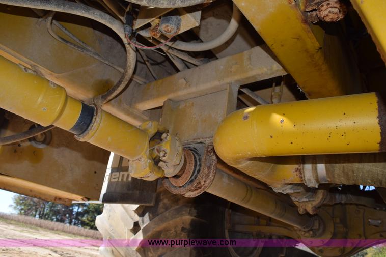 image for item J8492 2007 Ag-Chem TerraGator 6203 self-propelled sprayer