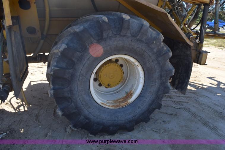 image for item J8492 2007 Ag-Chem TerraGator 6203 self-propelled sprayer